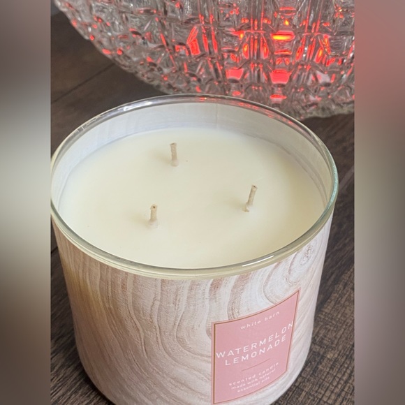 Bath & Body Works White Barn Watermelon Lemonade  3 Wick Candle - Picture 3 of 8
